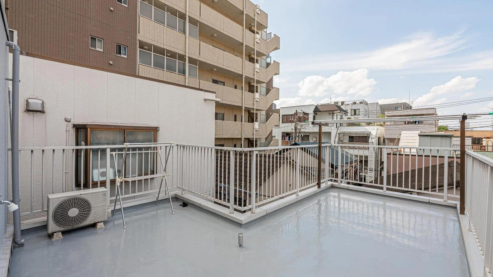 Zsf-Kameido House Tokyo 0*,  Japan